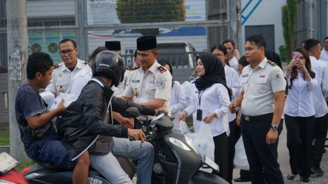 Ratusan Takjil Dibagikan, Lapas Kelas I Medan dan UMKM Tebar Kebaikan Ramadhan